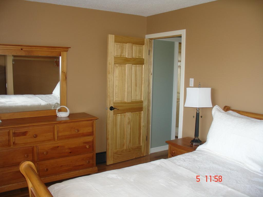 Eileen'S Bed & Breakfast/Guest House Hay River Camera foto